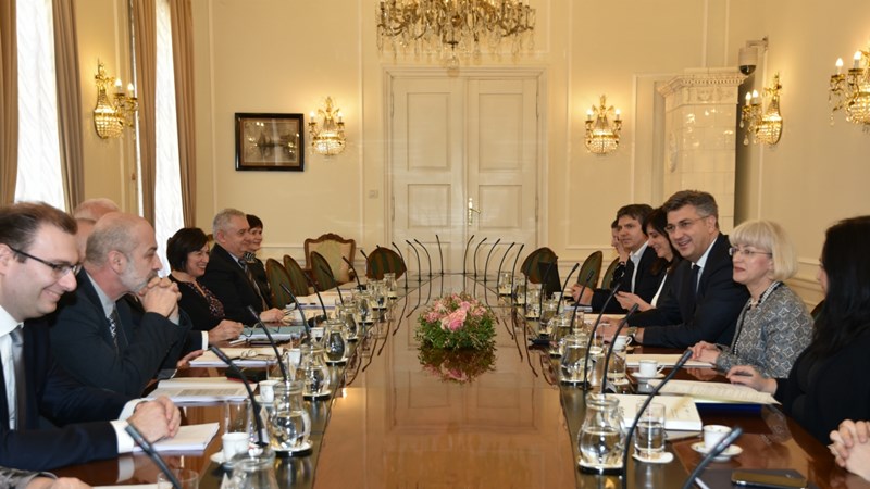 Predsjednik Vlade predsjedao 3. sjednicom Posebnoga stručnog povjerenstva za provedbu strategije obrazovanja